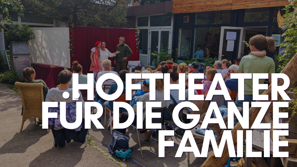 Kindertheater im Innenhof
